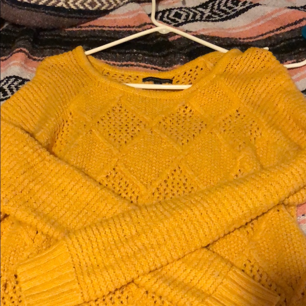 Mustard American eagle sweater